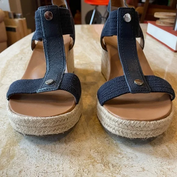 Vionic Calera Ankle Straps Heeled Wedge Espadrilles Sandal - Picture 3 of 9